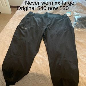 NWT Cherokee scrubs pants